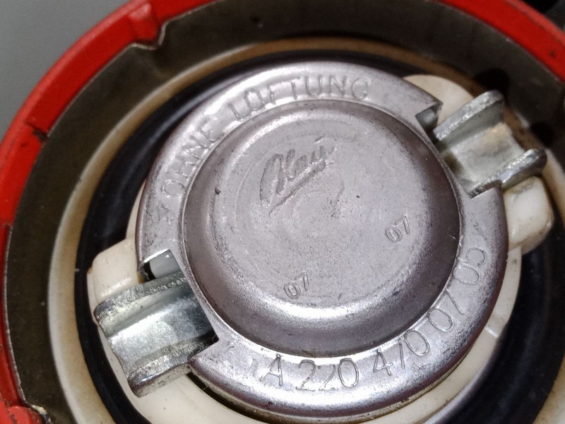 Recambio de tapon combustible para mercedes-benz clase a (w169) a 180 cdi (169.007, 169.307) referencia OEM IAM   