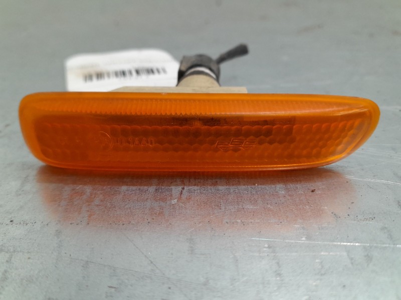 Recambio de intermitente lateral derecho para bmw 3 (e46) 316 i referencia OEM IAM   