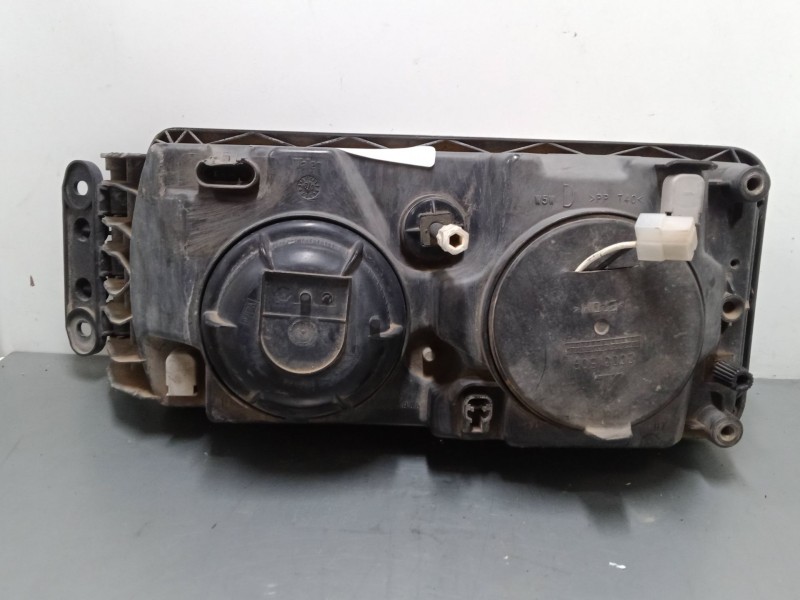 Recambio de faro derecho para iveco stralis ad 260 s 36 y/ps euro5 ad260s36y ps referencia OEM IAM   