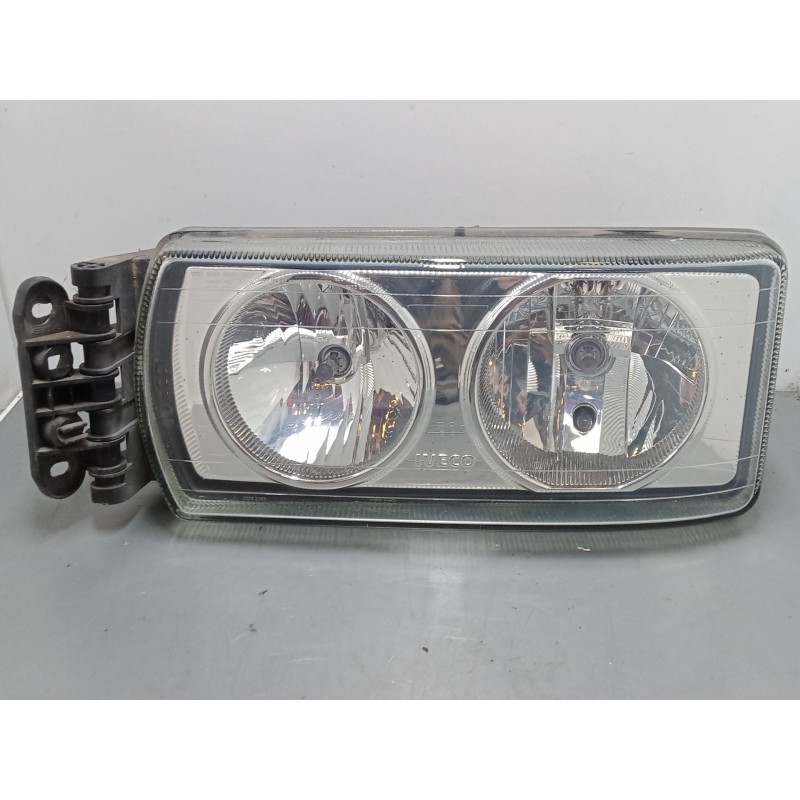 Recambio de faro izquierdo para iveco stralis ad 260 s 36 y/ps euro5 ad260s36y ps referencia OEM IAM   