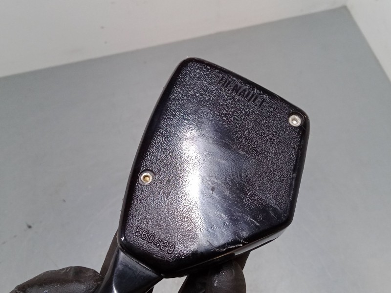 Recambio de anclaje cinturon delantero izquierdo para renault 12 variable (117_, 133_) 1.3 (1170) referencia OEM IAM   