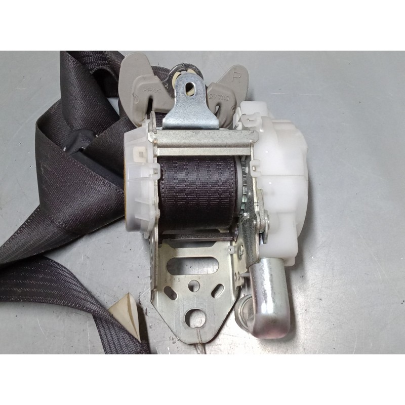 Recambio de cinturon seguridad delantero derecho para toyota rav 4 iii (_a3_) 2.2 d 4wd (ala30_) referencia OEM IAM   