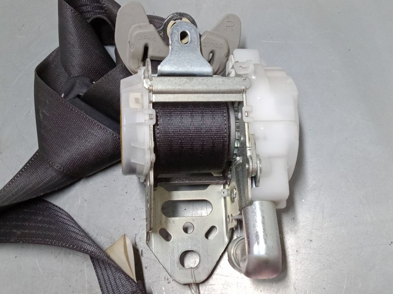 Recambio de cinturon seguridad delantero derecho para toyota rav 4 iii (_a3_) 2.2 d 4wd (ala30_) referencia OEM IAM   