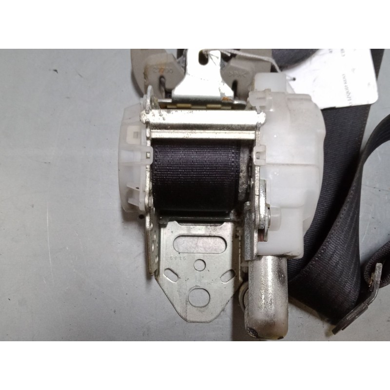 Recambio de cinturon seguridad delantero izquierdo para toyota rav 4 iii (_a3_) 2.2 d 4wd (ala30_) referencia OEM IAM J082531  