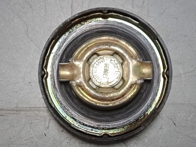 Recambio de tapon combustible para opel astra f sedán (t92) 1.4 si (f19, m19) referencia OEM IAM   