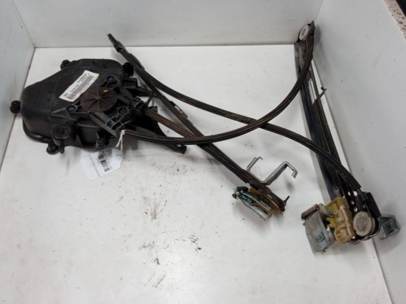 ELEVALUNAS ELECTRICO DELANTERO DERECHO 6R0959802P 