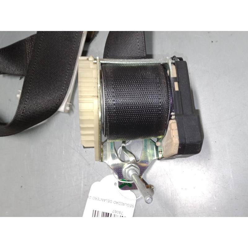 Recambio de cinturon seguridad delantero derecho para opel corsa c (x01) 1.4 (f08, f68) referencia OEM IAM   
