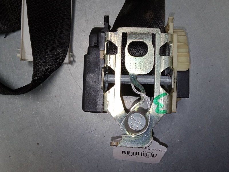 Recambio de cinturon seguridad delantero derecho para opel corsa c (x01) 1.4 (f08, f68) referencia OEM IAM   