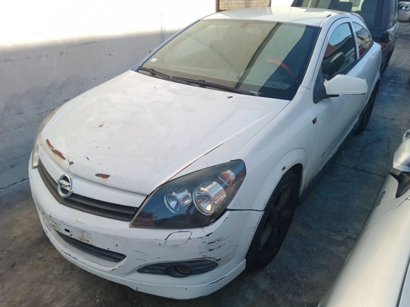 opel astra h gtc (a04) del año 2005
