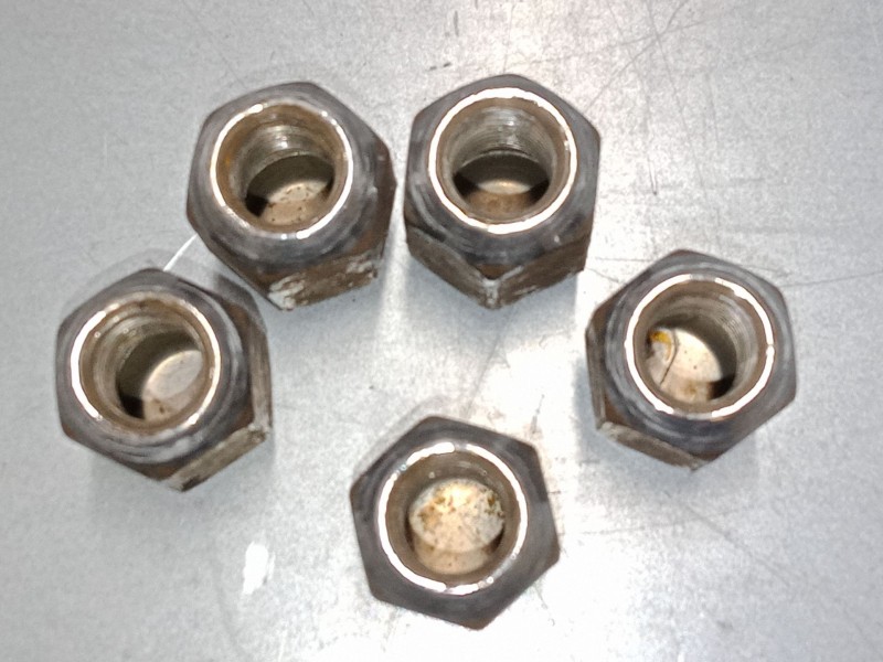 Recambio de pack 5 tarnillos ssangyong llanta aluminio - vaso 21 para ssangyong korando todo terreno, abierta (k4) 2.2 d referen