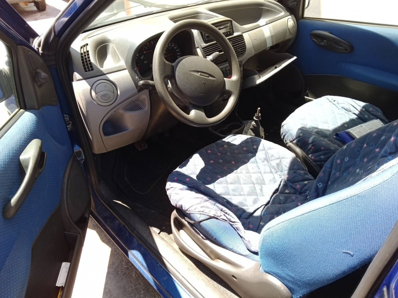 fiat punto (188_) del año 2003