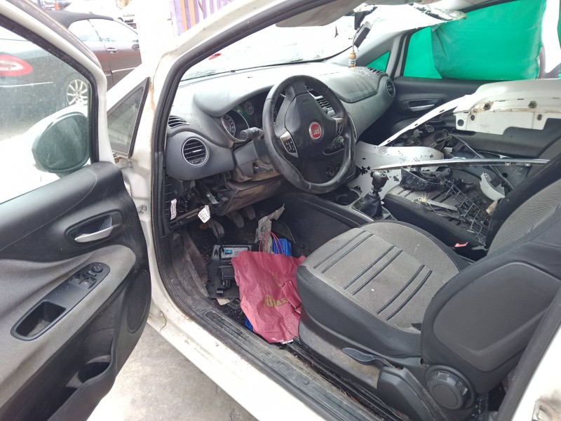 fiat grande punto (199_) del año 2011