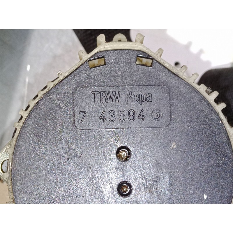 Recambio de cinturon seguridad delantero izquierdo para opel corsa c (x01) 1.4 (f08, f68) referencia OEM IAM   