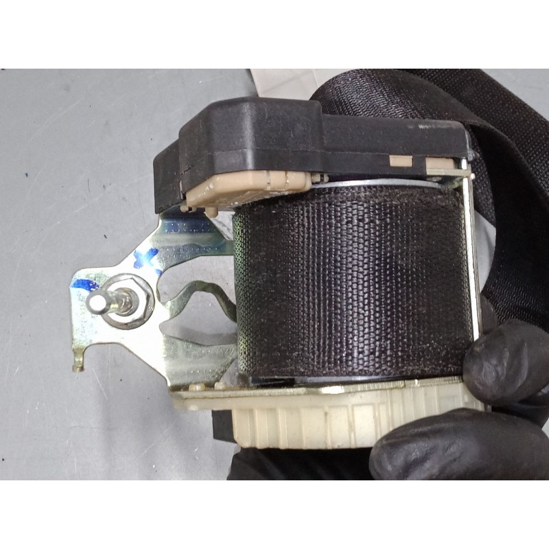 Recambio de cinturon seguridad delantero izquierdo para opel corsa c (x01) 1.4 (f08, f68) referencia OEM IAM   