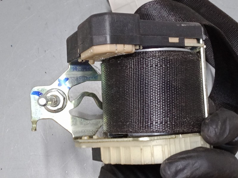 Recambio de cinturon seguridad delantero izquierdo para opel corsa c (x01) 1.4 (f08, f68) referencia OEM IAM   