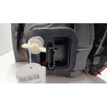 PILOTO TRASERO IZQUIERDO 6R0945095 