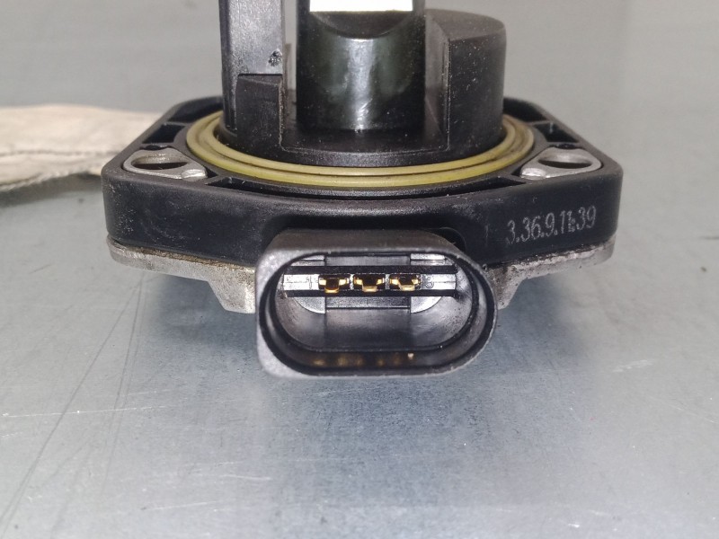 Recambio de sensor nivel de aceite para volkswagen golf iv (1j1) 1.9 tdi referencia OEM IAM 1J0907660B  6PR00807902