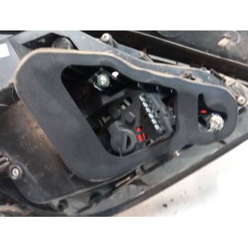 PILOTO TRASERO DERECHO 13222325 