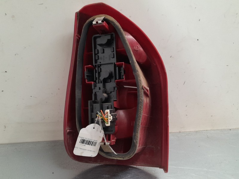 Recambio de piloto trasero derecho para citroën xsara picasso (n68) 2.0 hdi referencia OEM IAM   