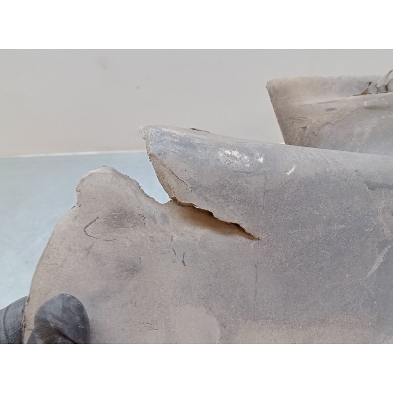 Recambio de paso de rueda derecho primer eje anterior - camion para iveco stralis ad 260 s 36 y/ps euro5 ad260s36y ps referencia Recambio de paso de rueda derecho primer eje anterior - camion para iveco stralis ad 260 s 36 y/ps euro5 ad260s36y ps referencia