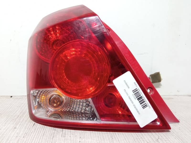 PILOTO TRASERO IZQUIERDO 30-0266L 