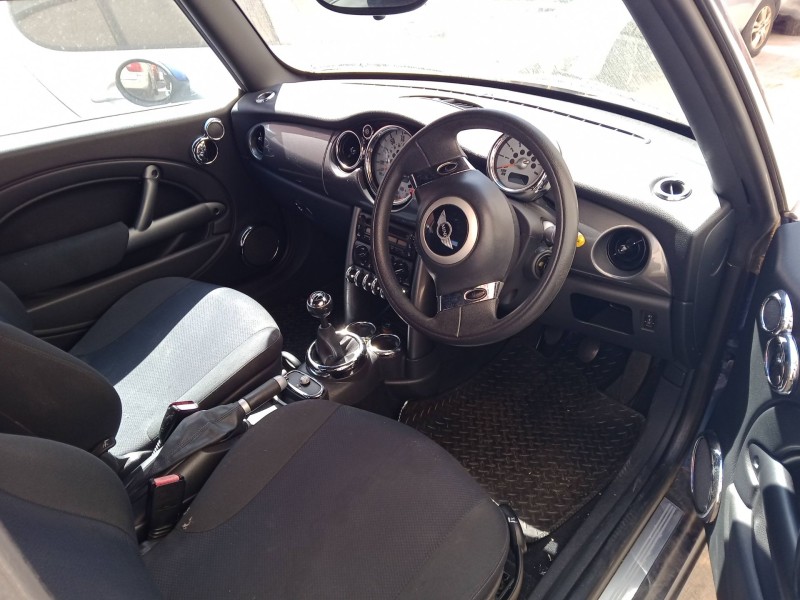 mini mini descapotable (r52) del año 2008