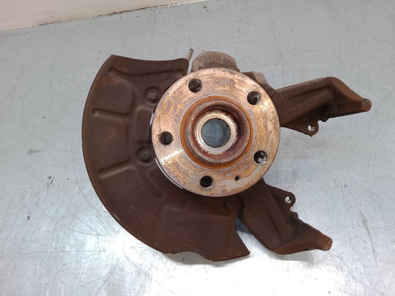 Recambio de mangueta delantera derecha para volkswagen golf iv (1j1) 1.9 tdi referencia OEM IAM   