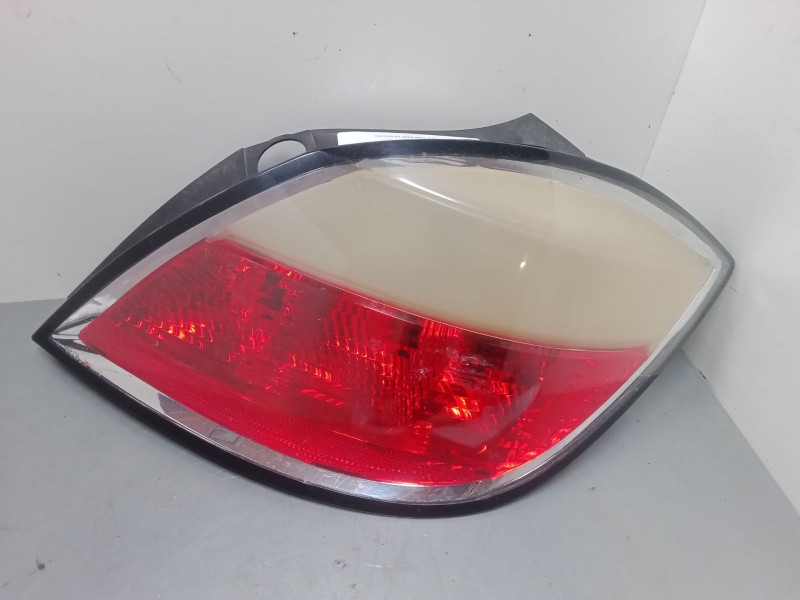 Recambio de piloto trasero derecho para opel astra h (a04) 1.6 (l48) referencia OEM IAM   