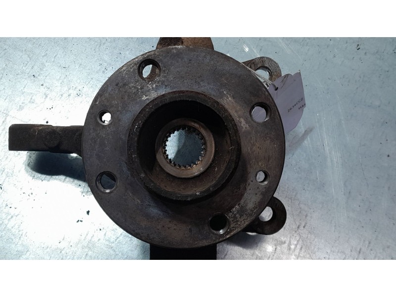 Recambio de mangueta delantera derecha para peugeot 106 ii (1a_, 1c_) 1.1 i referencia OEM IAM   