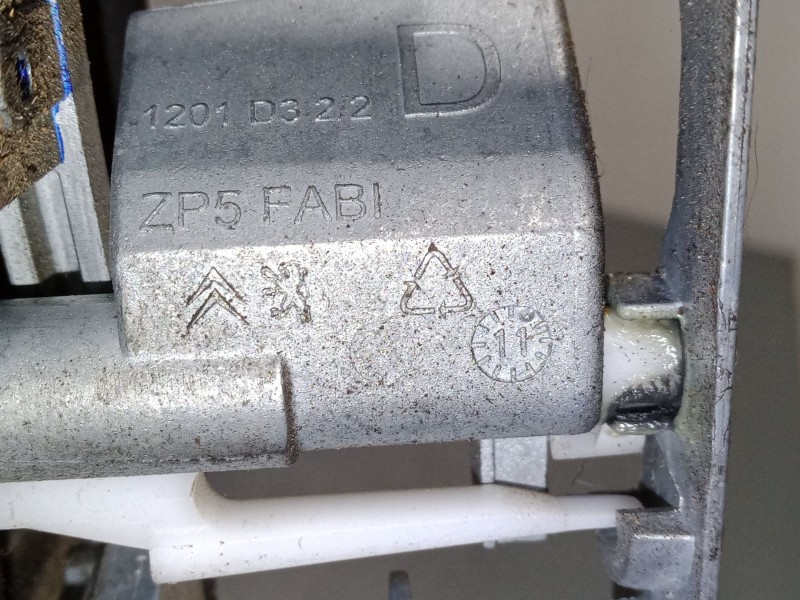 Recambio de maneta exterior puerta delantera derecha para citroën jumpy ii (vf7) 1.6 hdi 90 16v referencia OEM IAM    Recambio de maneta exterior puerta delantera derecha para citroën jumpy ii (vf7) 1.6 hdi 90 16v referencia OEM IAM