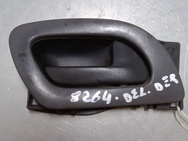 Recambio de maneta interior puerta delantera derecha para citroën jumpy ii (vf7) 1.6 hdi 90 16v referencia OEM IAM    Recambio de maneta interior puerta delantera derecha para citroën jumpy ii (vf7) 1.6 hdi 90 16v referencia OEM IAM
