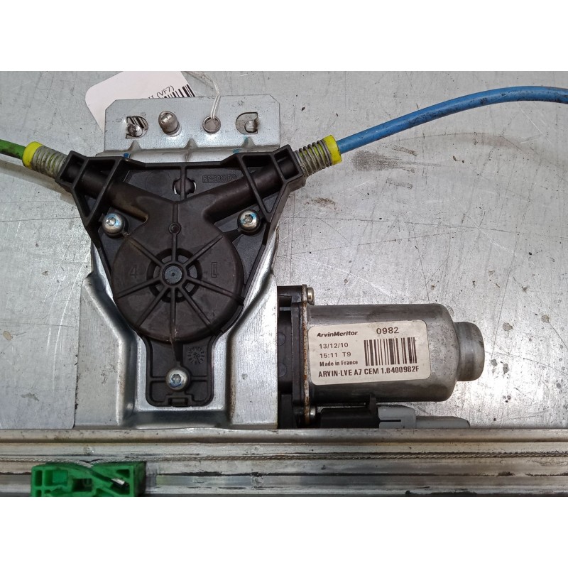 Recambio de elevalunas electrico delantero izquierdo para citroën jumpy ii (vf7) 1.6 hdi 90 16v referencia OEM IAM 440787F   Recambio de elevalunas electrico delantero izquierdo para citroën jumpy ii (vf7) 1.6 hdi 90 16v referencia OEM IAM 440787F