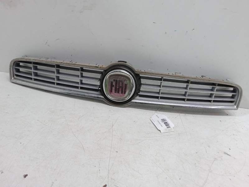 Recambio de rejillas capo para fiat bravo ii (198_) 1.9 d multijet (198axd1a) referencia OEM IAM   