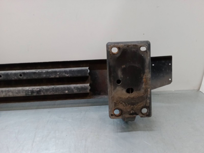 Recambio de refuerzo paragolpes delantero para peugeot box bus17 l4h2 160 box bus17 l4h2 160 referencia OEM IAM   