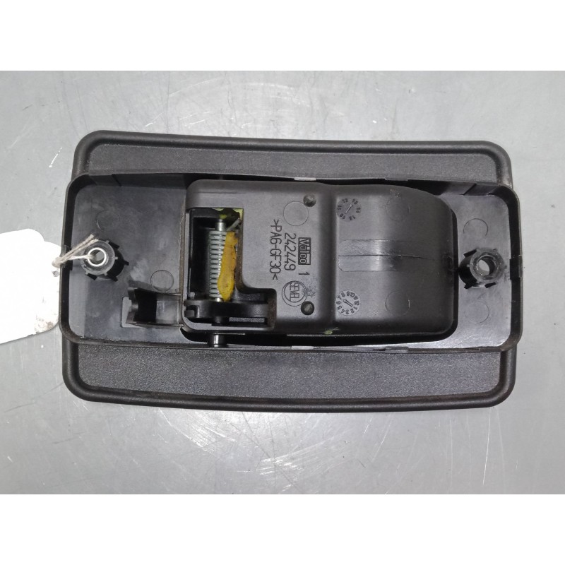 Recambio de maneta interior porton para peugeot box bus17 l4h2 160 box bus17 l4h2 160 referencia OEM IAM 242449  