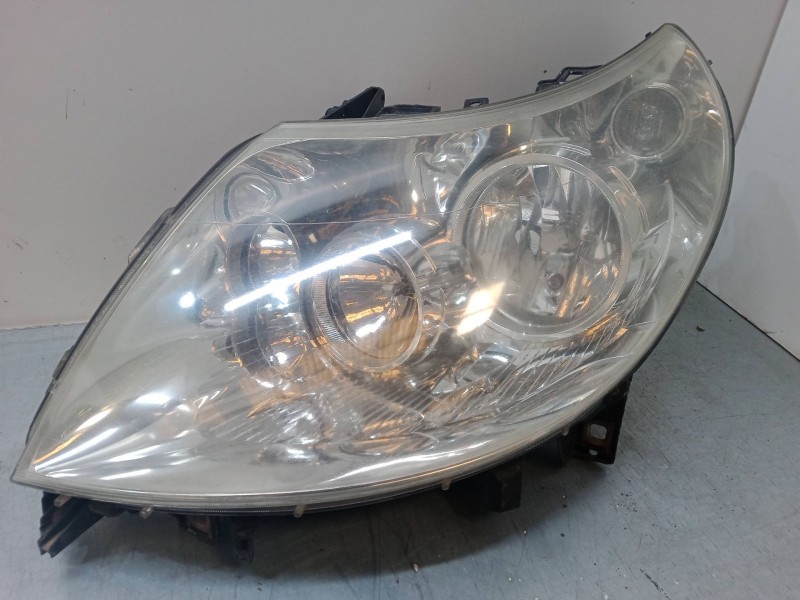 Recambio de faro izquierdo para peugeot box bus17 l4h2 160 box bus17 l4h2 160 referencia OEM IAM 47460939  