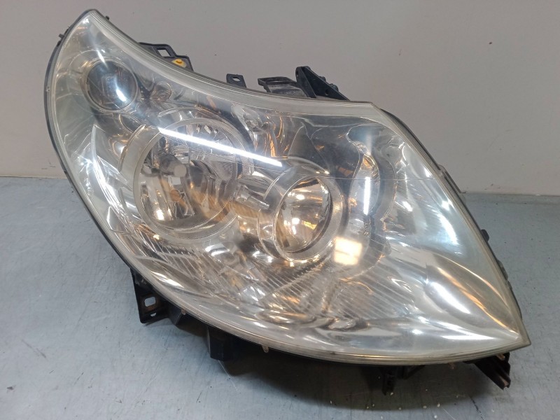 Recambio de faro derecho para peugeot box bus17 l4h2 160 box bus17 l4h2 160 referencia OEM IAM 47460939  
