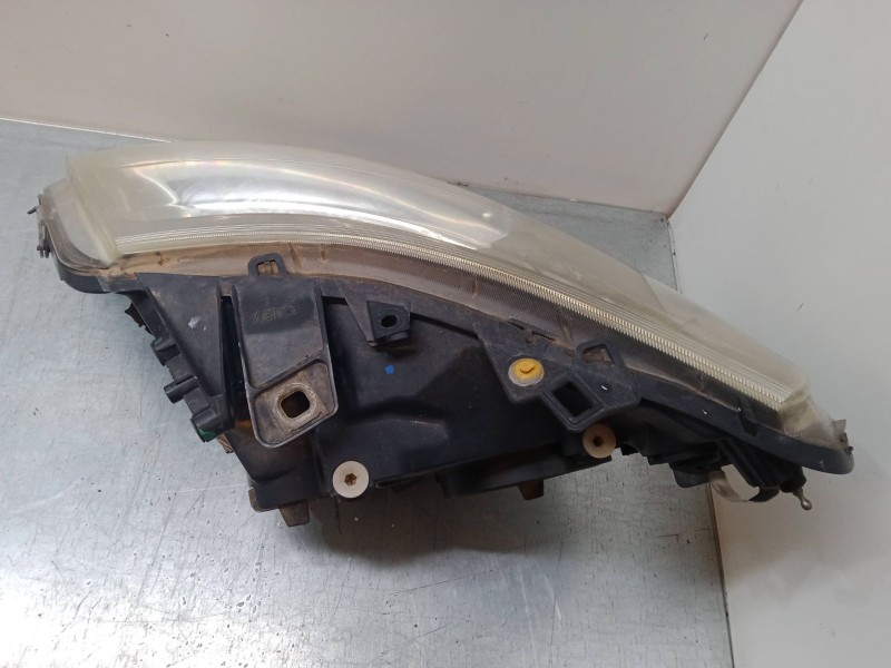 Recambio de faro derecho para peugeot box bus17 l4h2 160 box bus17 l4h2 160 referencia OEM IAM 47460939  