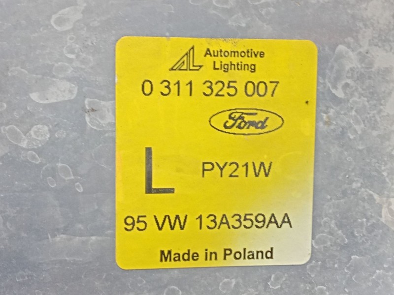 Recambio de intermitente delantero izquierdo para ford mondeo iv (ba7) 1.8 tdci referencia OEM IAM 0311325007  