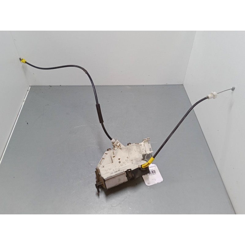 Recambio de cerradura puerta delantera derecha para citroën jumpy ii (vf7) 1.6 hdi 90 16v referencia OEM IAM 9681334980  