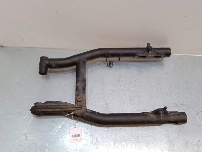 Recambio de basculante para honda cmx cmx 1100 rebel (sc83) referencia OEM IAM   