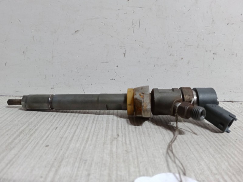 Recambio de inyector para ford focus ii (da_, hcp, dp) 1.6 tdci referencia OEM IAM 0445110239  