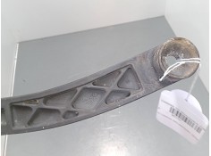 Recambio de brazo limpia delantero izquierdo para kia carens iii monospace (un) 2.0 crdi 115 referencia OEM IAM    2
