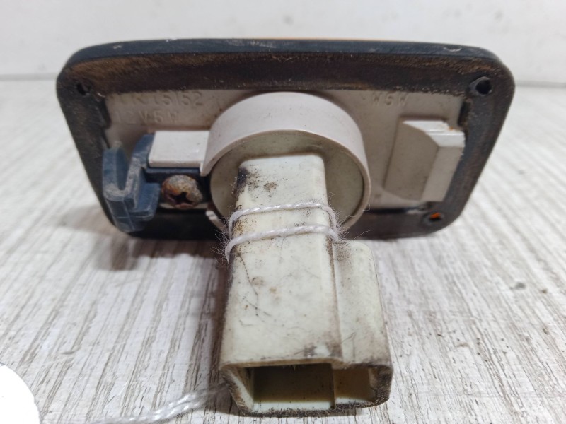 Recambio de intermitente lateral izquierdo para nissan pick up (d22) 2.5 d referencia OEM IAM   