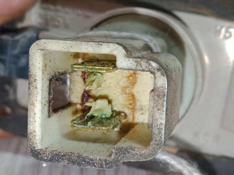 Recambio de intermitente lateral izquierdo para nissan pick up (d22) 2.5 d referencia OEM IAM   