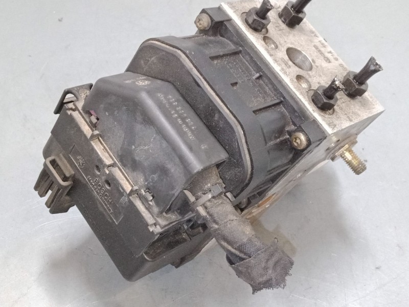 Recambio de abs para audi a4 b5 (8d2) 1.8 referencia OEM IAM 0273004281  