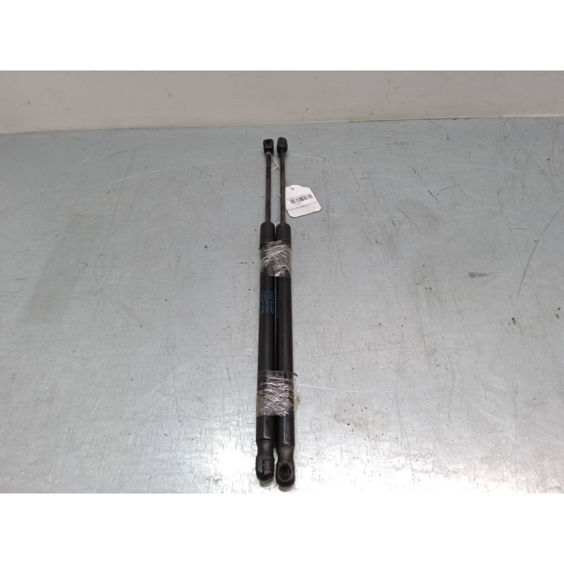 Recambio de amortiguadores malet/porton para renault scénic ii (jm0/1_) 2.0 (jm05, jm0u, jm1n, jm1u, jm2v) referencia OEM IAM   
