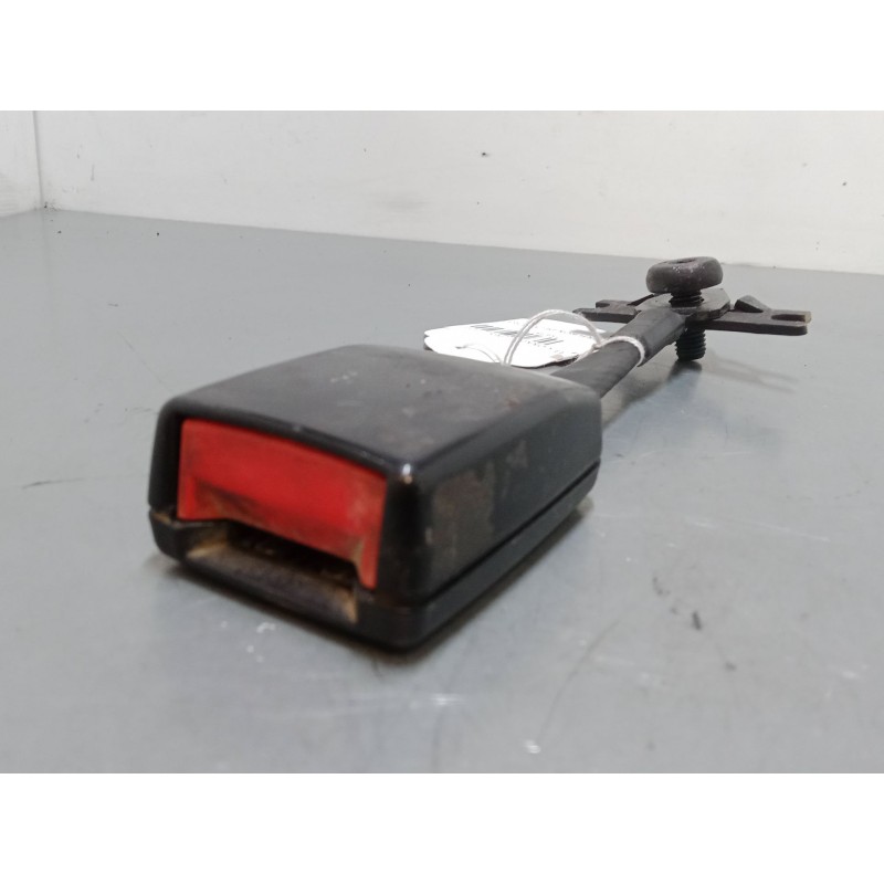 Recambio de anclaje cinturon delantero derecho para ford transit connect (p65_, p70_, p80_) 1.8 tdci referencia OEM IAM    Recambio de anclaje cinturon delantero derecho para ford transit connect (p65_, p70_, p80_) 1.8 tdci referencia OEM IAM