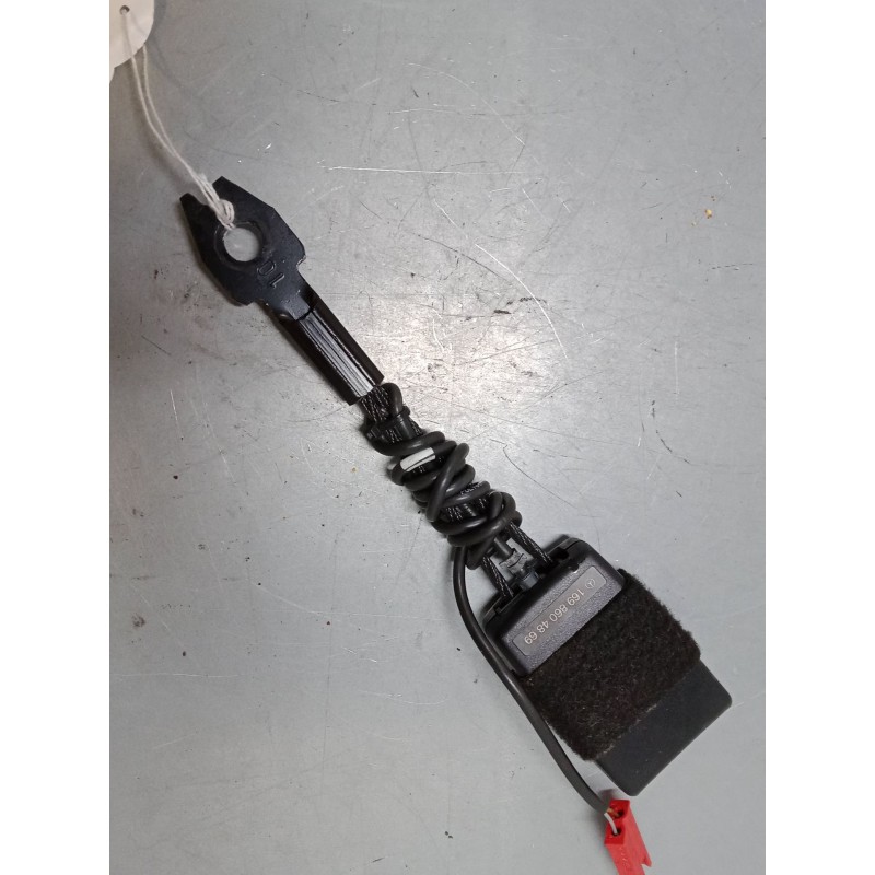 Recambio de anclaje cinturon delantero derecho para mercedes-benz clase a (w169) a 180 cdi (169.007, 169.307) referencia OEM IAM