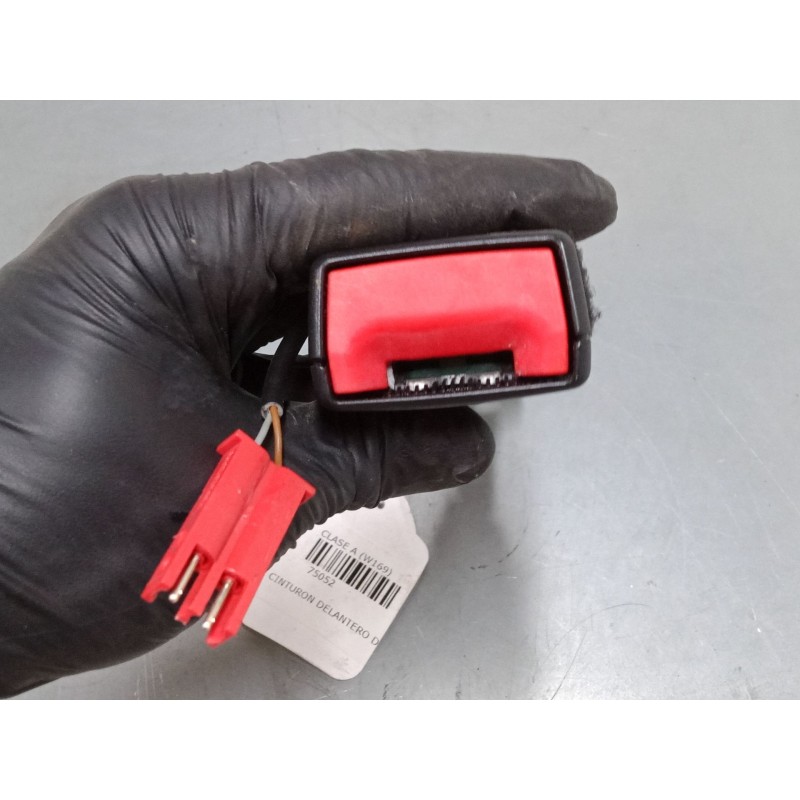 Recambio de anclaje cinturon delantero derecho para mercedes-benz clase a (w169) a 180 cdi (169.007, 169.307) referencia OEM IAM